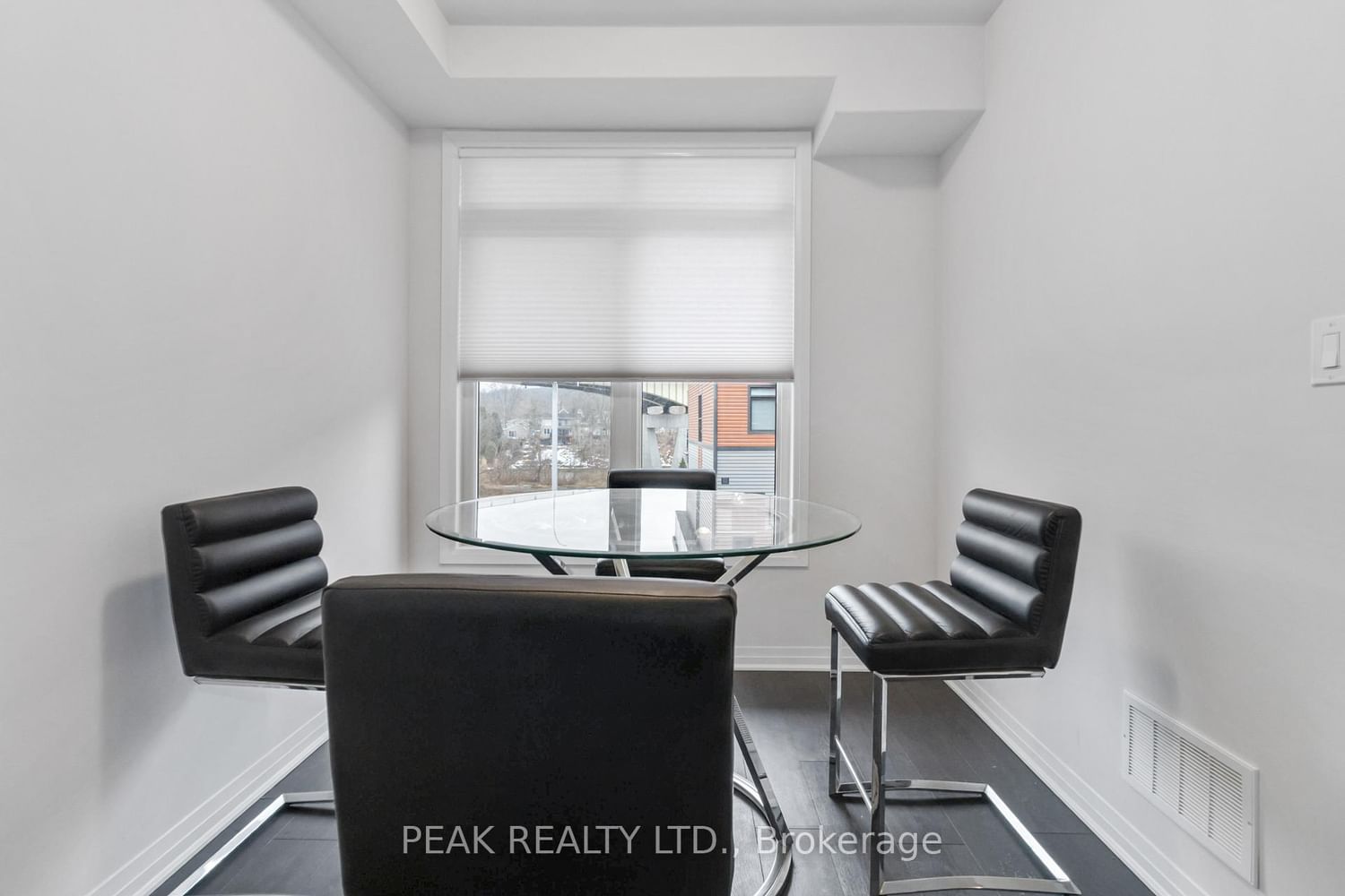 Townhouse for sale at 60-2 Willow Street, Brant, Ontario, N3L 0K7 - Paris - MLS: X12708342