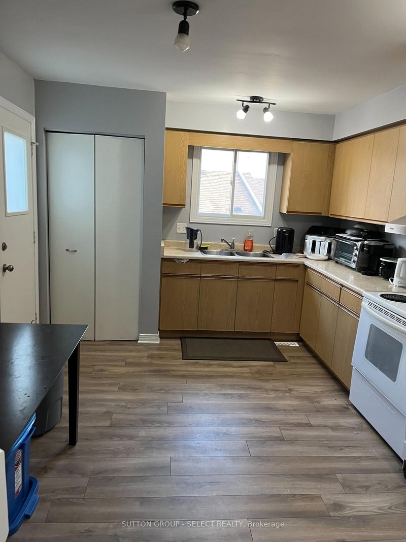 4 CHEPSTOW Gate, London North, N6G 3S7 | Image 3