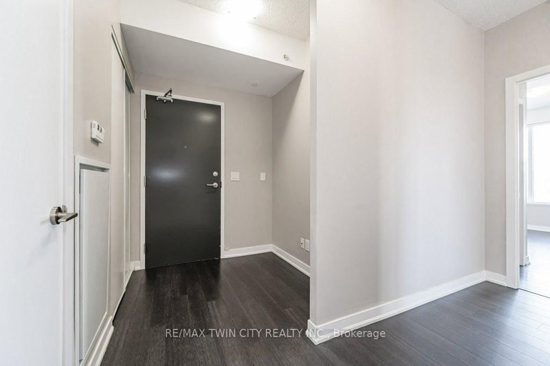 402 - 85 DUKE St, Kitchener, N2G 1A6 | Image 3