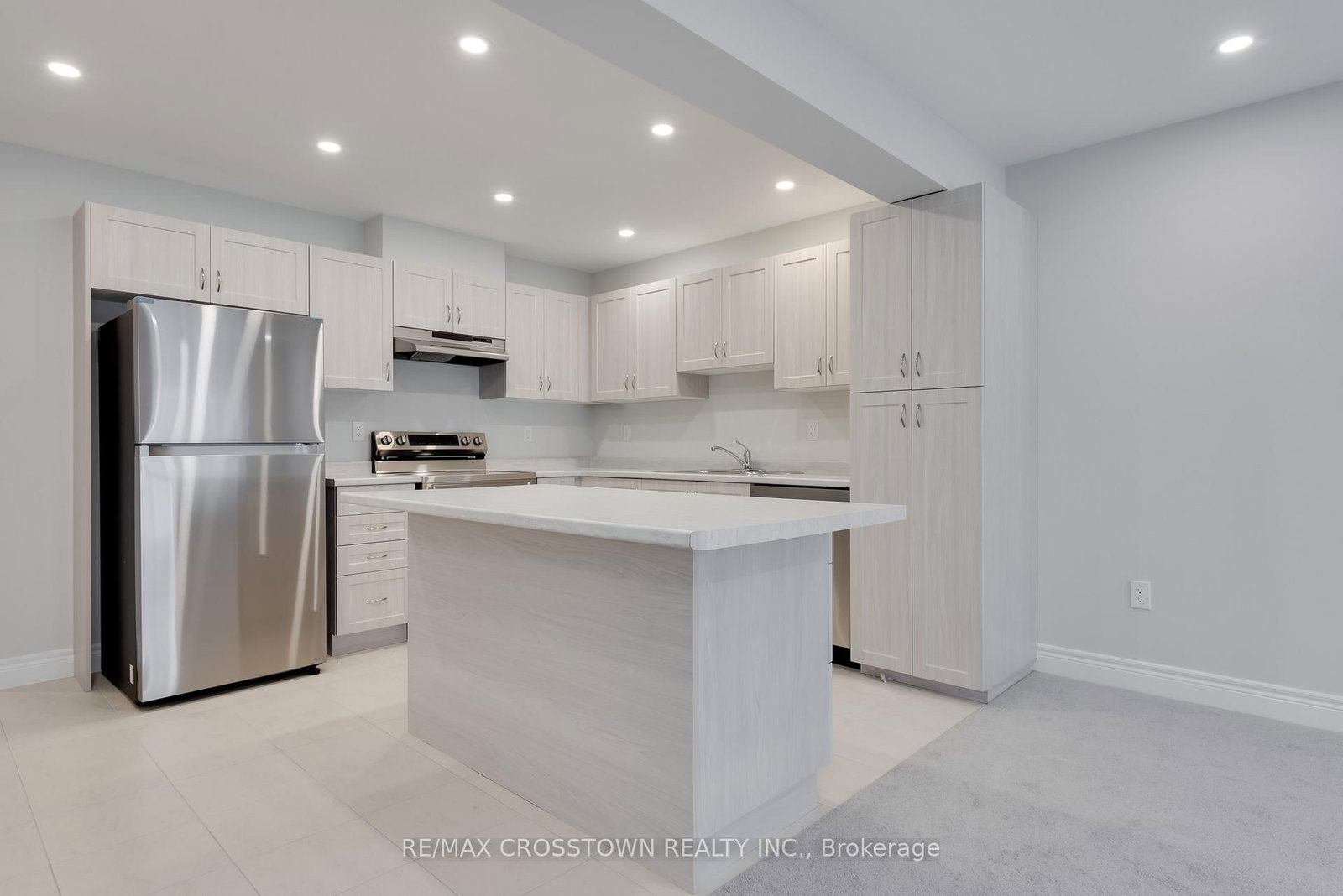 Townhouse for sale at 22 McConnell Crescent, Bracebridge, Ontario, P1L 0N7 - Macaulay - MLS: X12708562