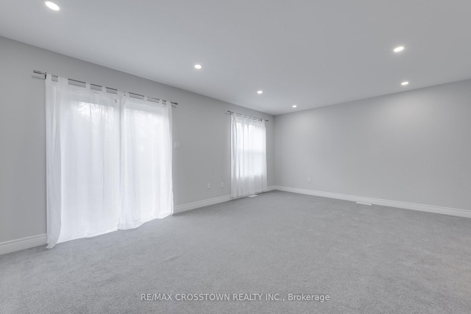 Townhouse for sale at 22 McConnell Crescent, Bracebridge, Ontario, P1L 0N7 - Macaulay - MLS: X12708562