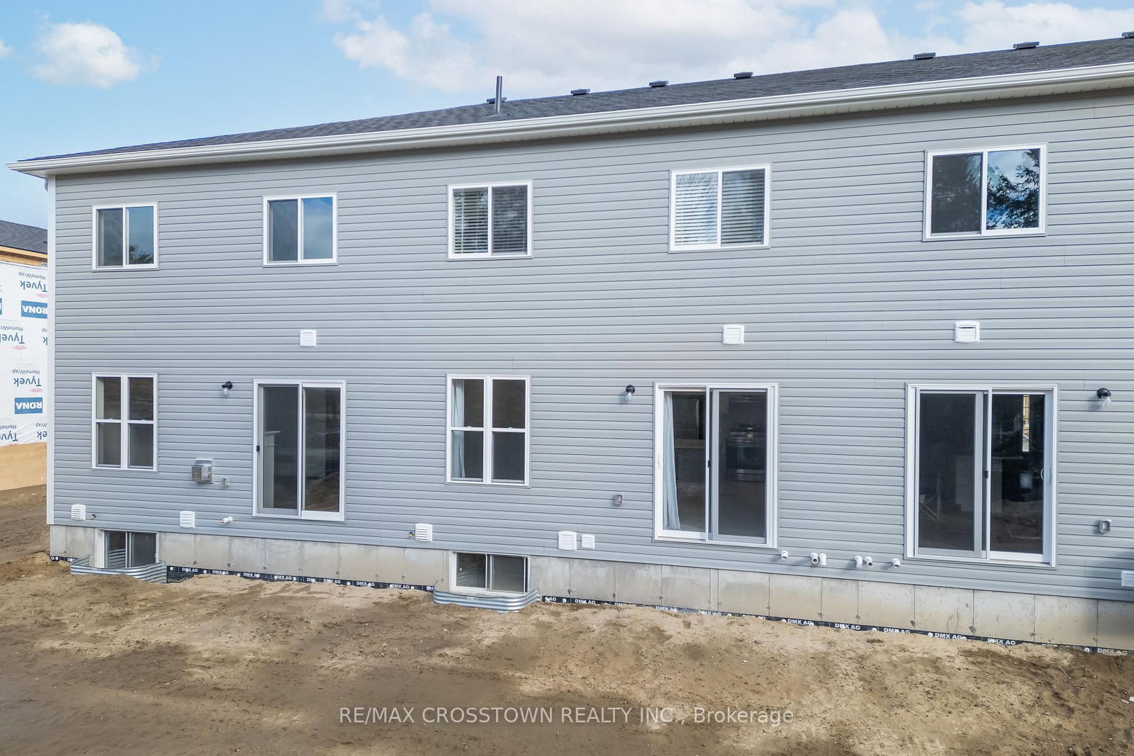 Townhouse for sale at 22 McConnell Crescent, Bracebridge, Ontario, P1L 0N7 - Macaulay - MLS: X12708562