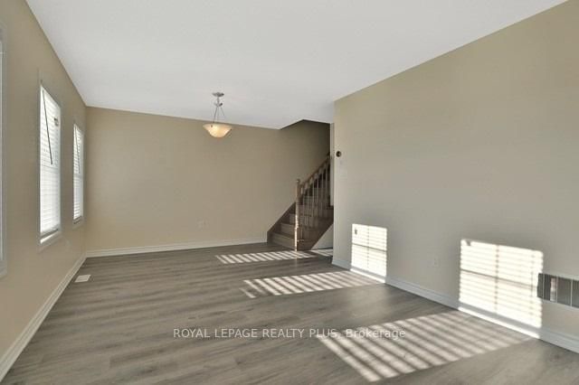Townhouse for sale at 74-22 Spring Creek Drive, Hamilton, Ontario, L8B 1V7 - Waterdown - MLS: X12708588