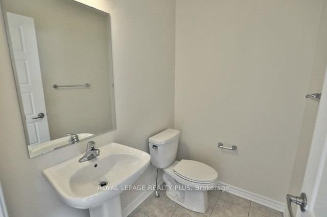 Townhouse for sale at 74-22 Spring Creek Drive, Hamilton, Ontario, L8B 1V7 - Waterdown - MLS: X12708588