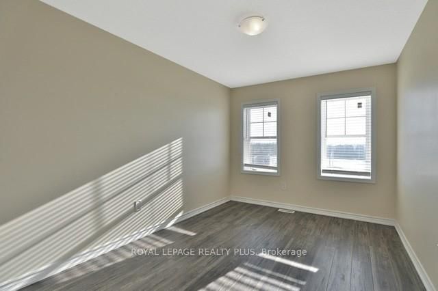 Townhouse for sale at 74-22 Spring Creek Drive, Hamilton, Ontario, L8B 1V7 - Waterdown - MLS: X12708588