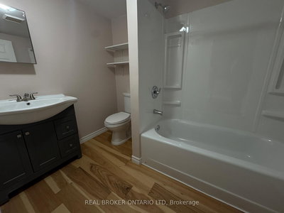 30-2 Norfolk County Road South, Norfolk, Ontario image-0-4