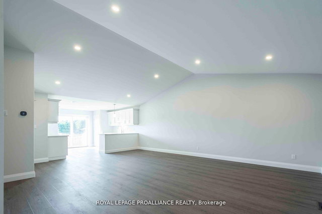 51 Mackenzie John Crescent