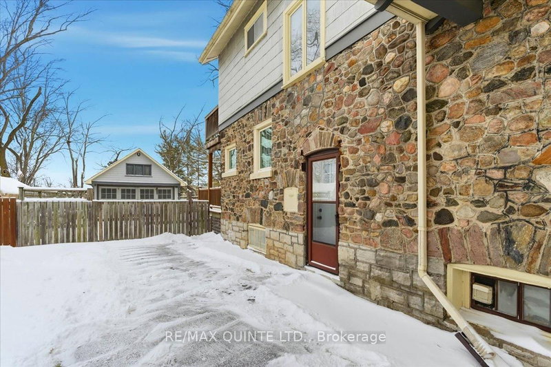 219 East St, Greater Napanee, K7R 1T2 | Image 3