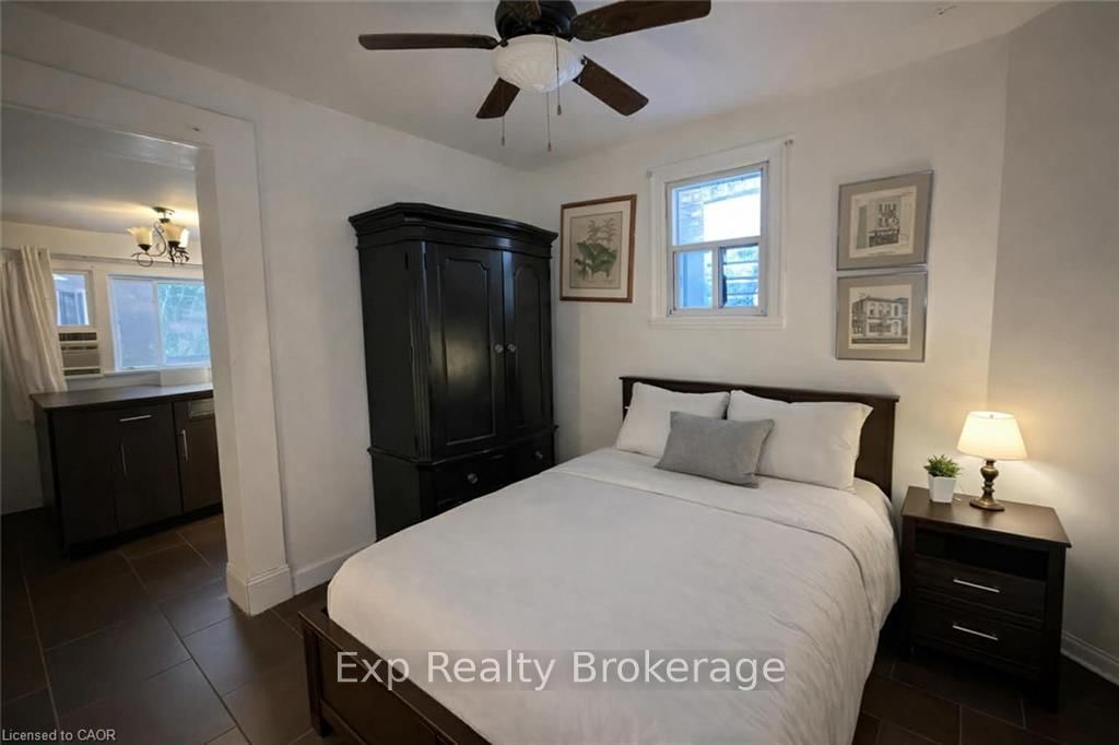 237 James Street N, Unit 4 - Photo 3