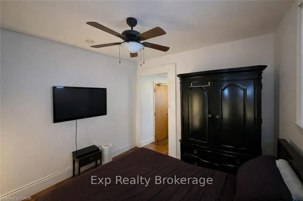 237 James Street N, Unit 4 - Photo 4