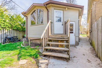 Back - 132 Wharncliffe Rd | London North | Image
