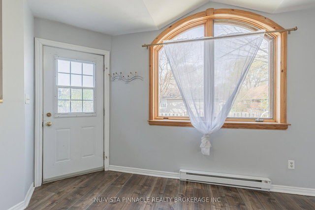 Back - 132 Wharncliffe Road N