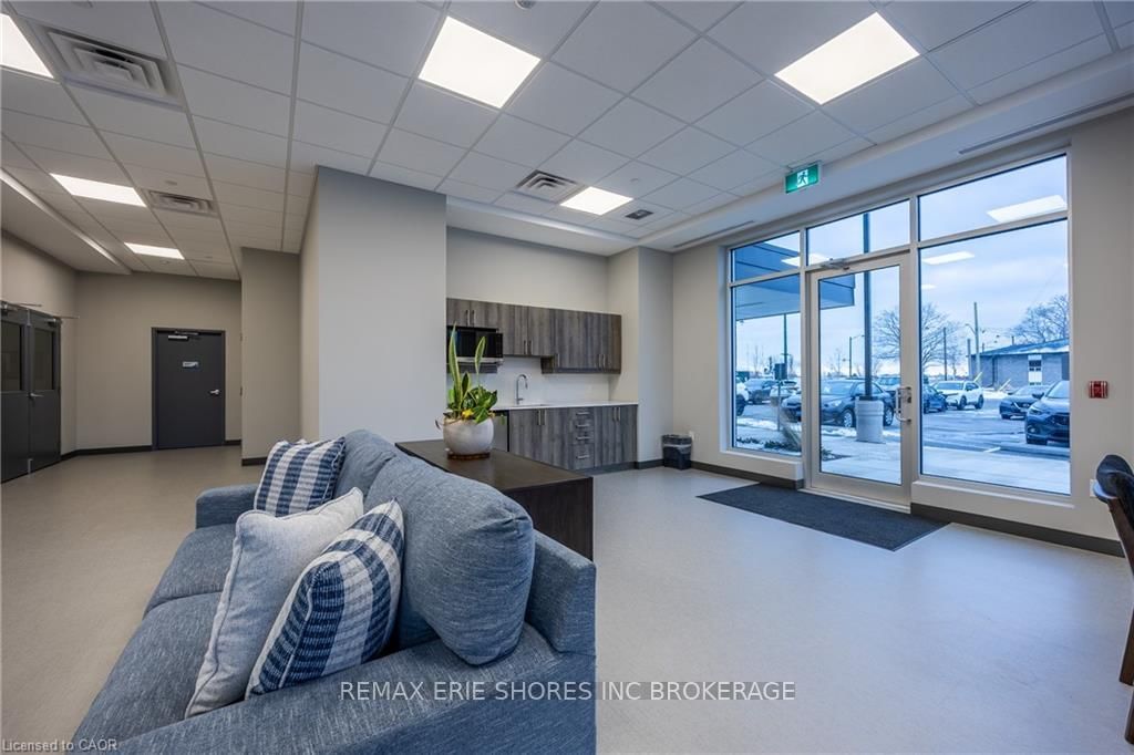 118 West Street, Unit 201 - Photo 5