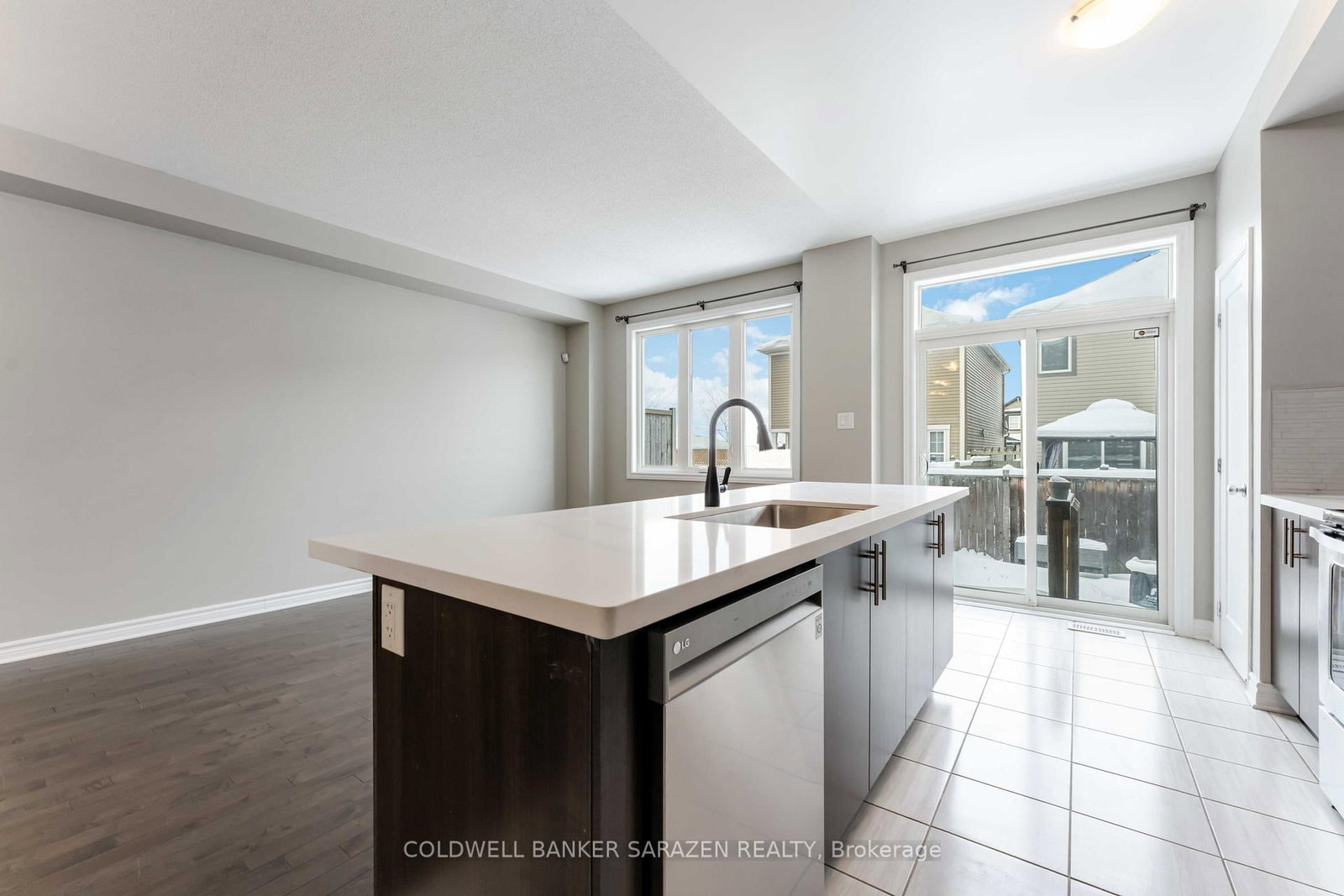 Townhouse for sale at 948 Kilbirnie Drive, Ottawa, Ontario, K2J 6G2 - Barrhaven - Half Moon Bay - MLS: X12710386