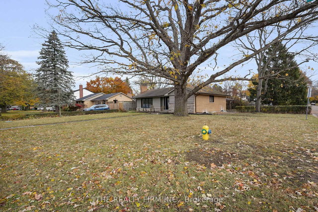 615 Santa Monica Road