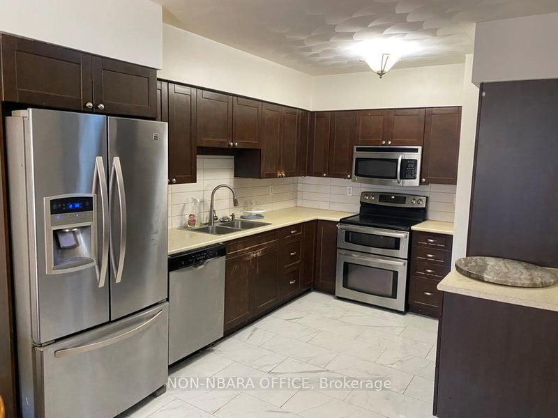 174 CLOVERBRAE Cres, North Bay, P1A 4J3 | Image 2