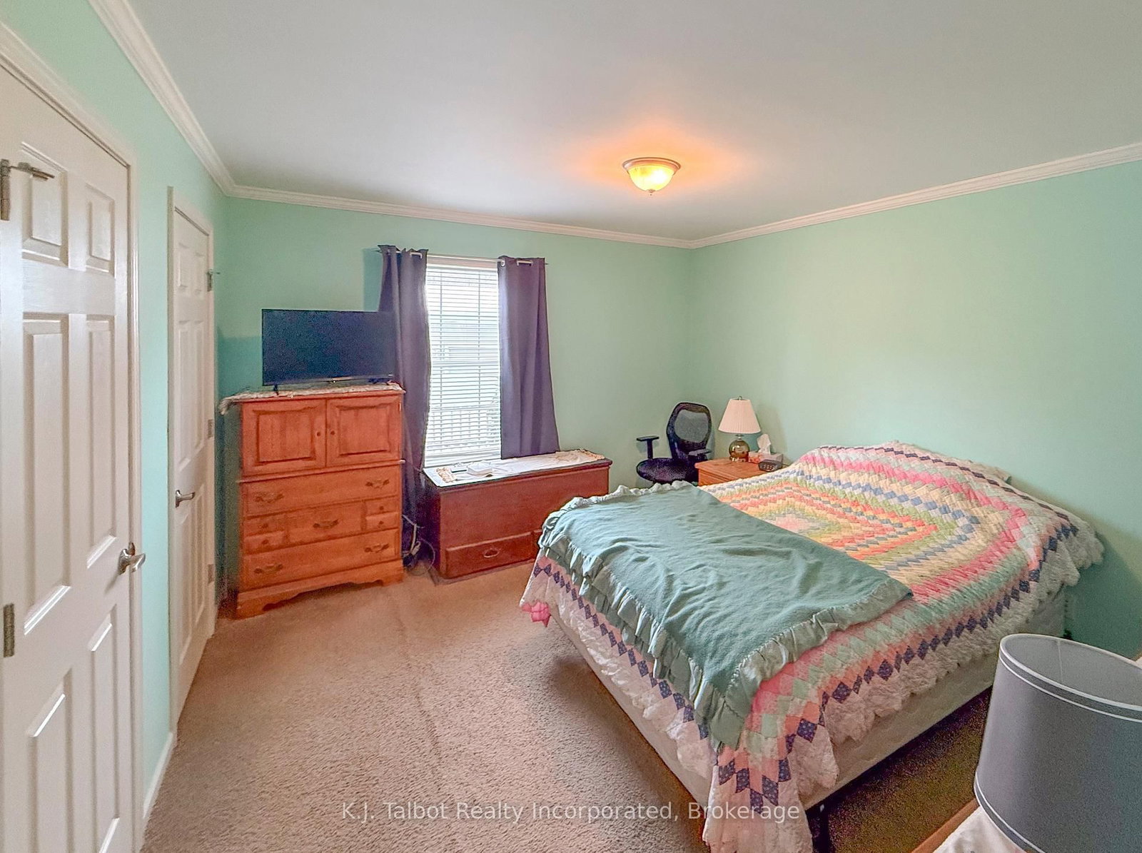 13 Sutton Drive • Ashfield-Colborne-Wawanosh, ON photo 14