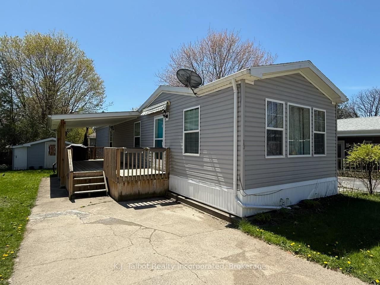 13 Sutton Drive • Ashfield-Colborne-Wawanosh, ON photo 20