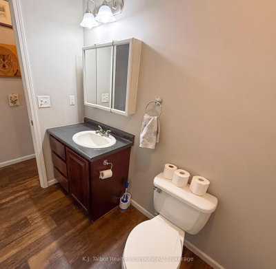 13 Sutton Drive • Ashfield-Colborne-Wawanosh, ON photo 9