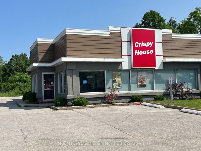 350 Winewood Ave E, Gravenhurst, P1P 1B7 | Image 3