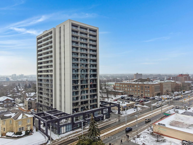 313 - 741 King St W, Kitchener, N2G 1E5 | Image 3