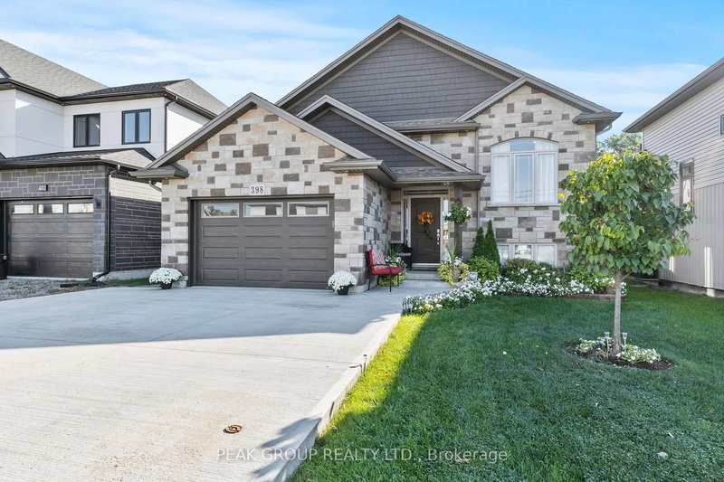 398 AQUEDUCT St, Welland, L3C 0H3 | Image 3