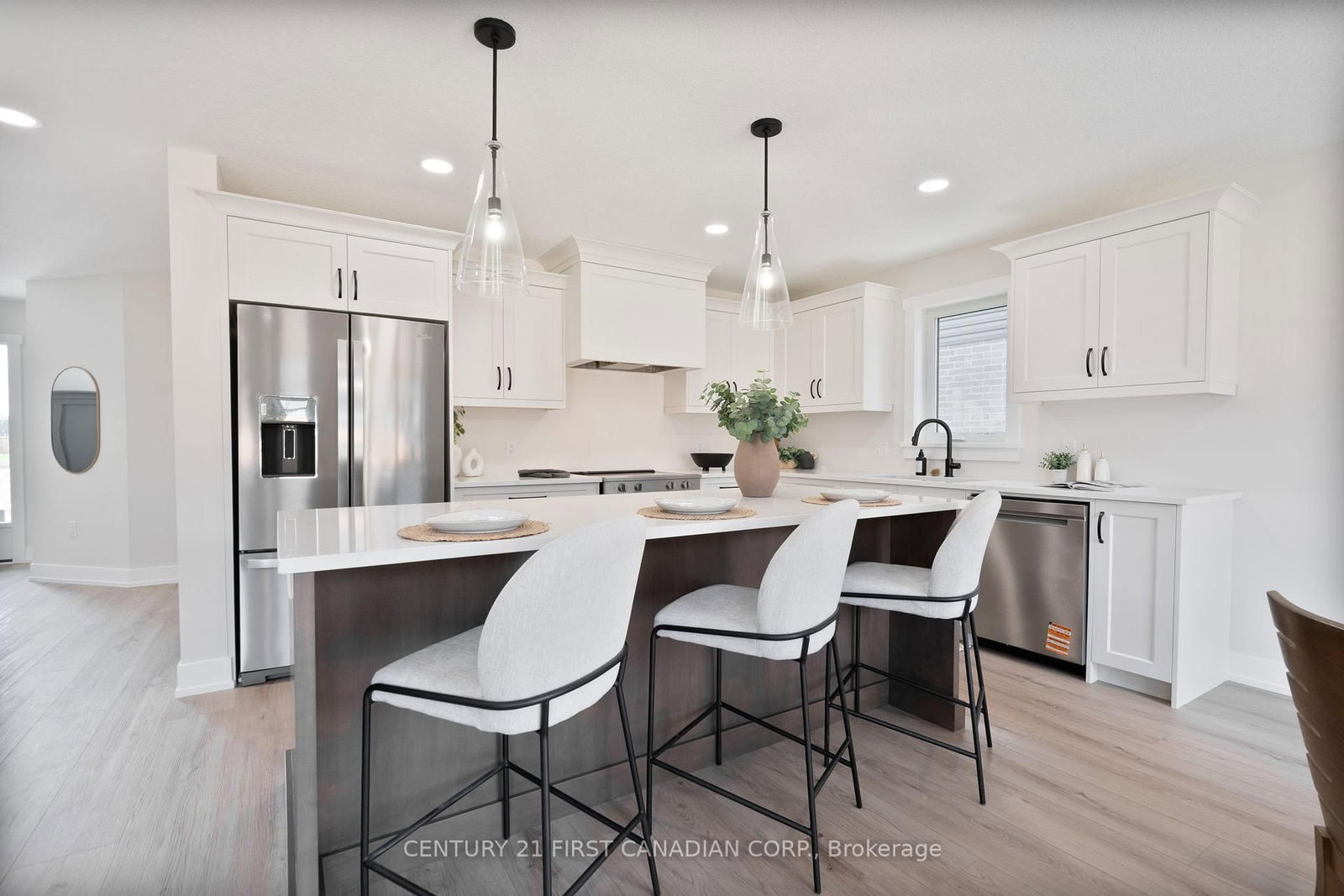 5 Doerr Court • North Middlesex, ON photo 10