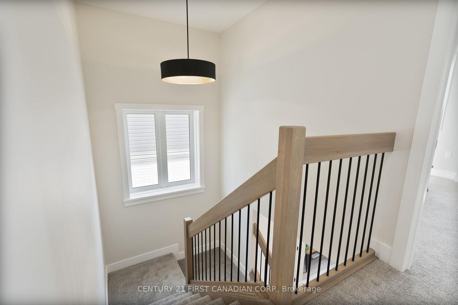 5 Doerr Court • North Middlesex, ON photo 15