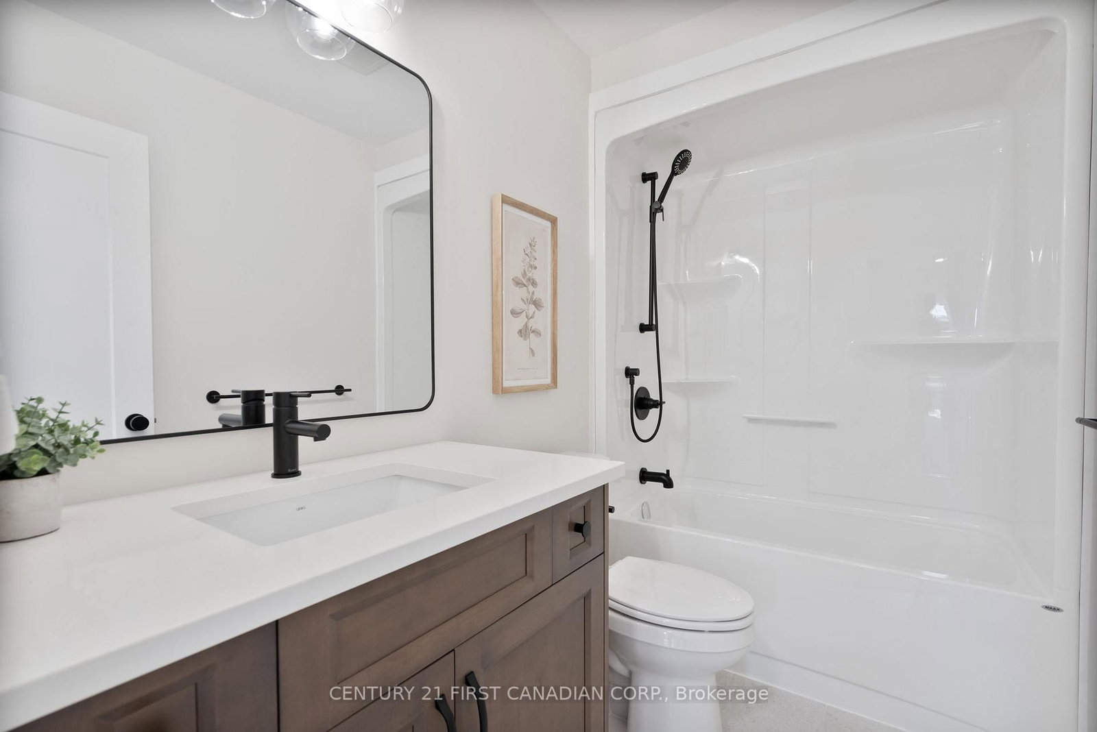 5 Doerr Court • North Middlesex, ON photo 23