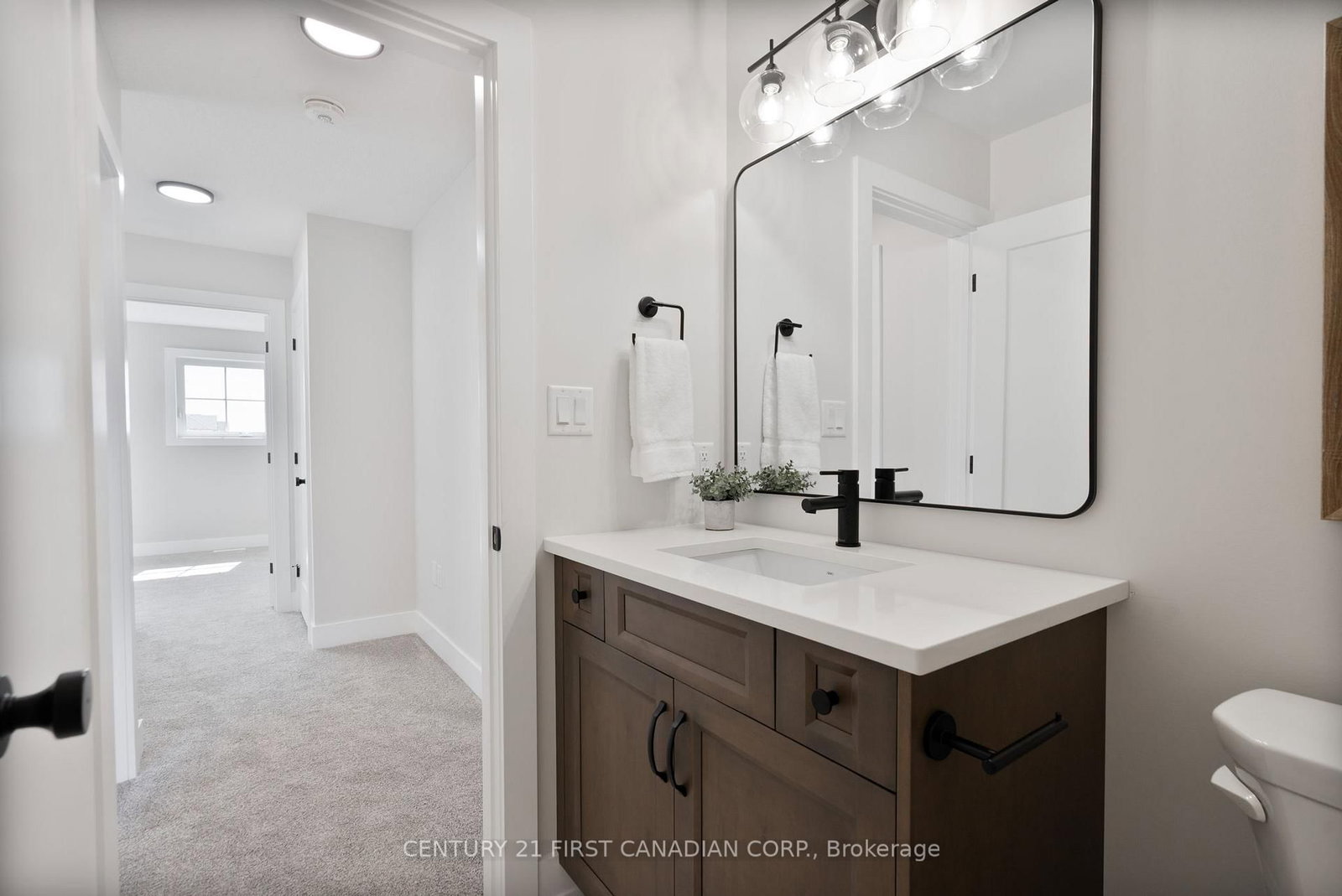 5 Doerr Court • North Middlesex, ON photo 24