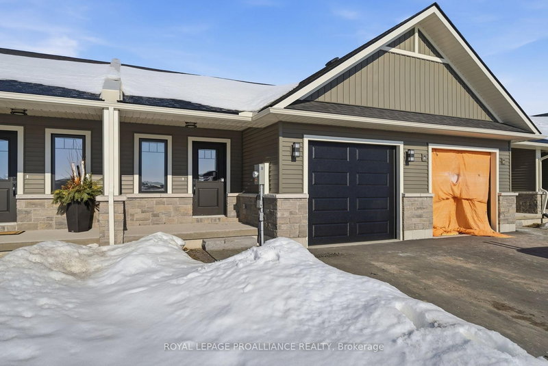 59 Sandhu Cres, Belleville, K8P 0G7 | Image 2