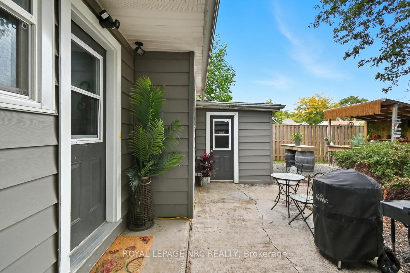 Detached House for sale at 464 Gorham Road, Fort Erie, Ontario, L0S 1N0 - Ridgeway - MLS: X12714042