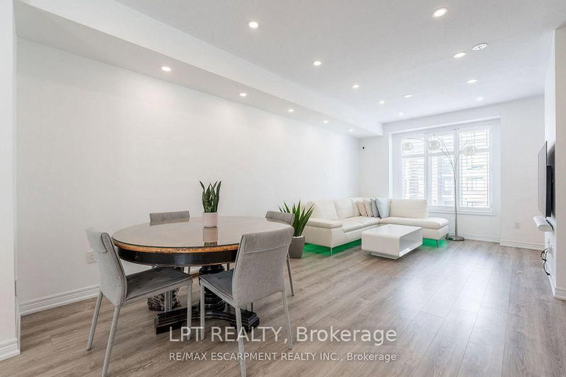 16 Place Polonaise Dr, Grimsby, L3M 0H3 | Image 3