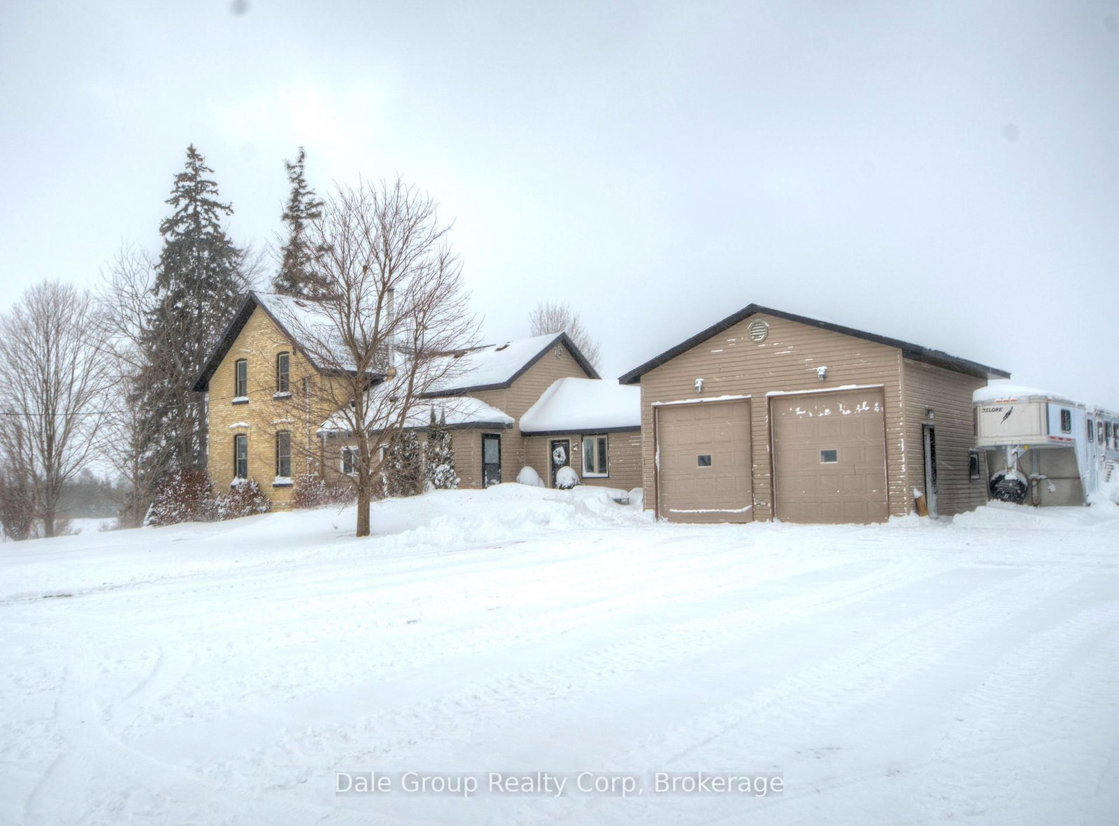 Listing photo 2