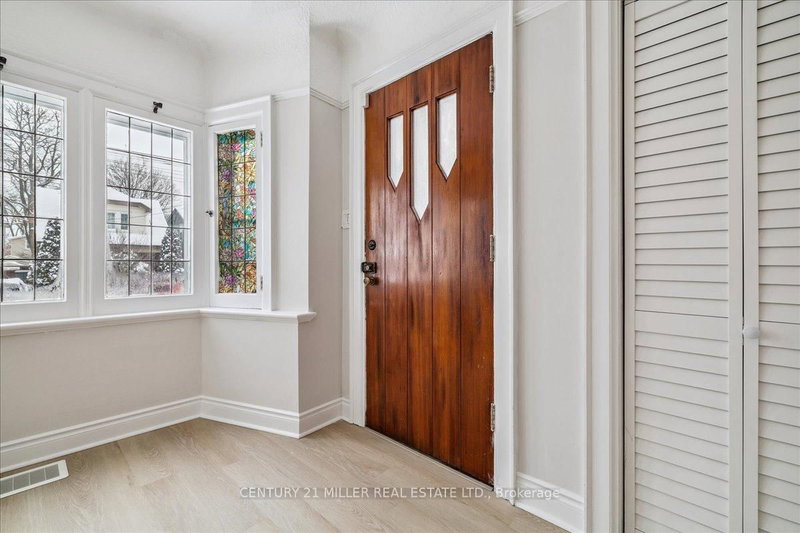 59 Longwood Rd N, Hamilton, L8S 3V2 | Image 2