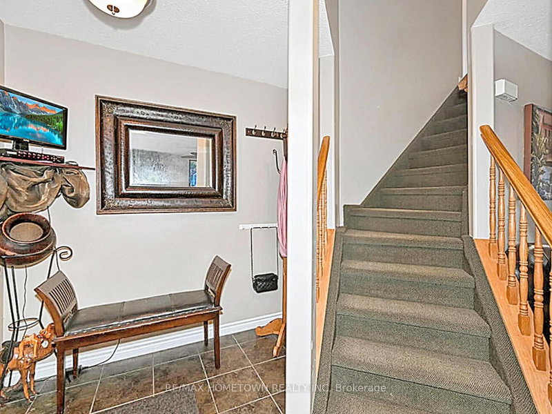 16 REGENCY Pl, Brockville, K6V 7M5 | Image 3