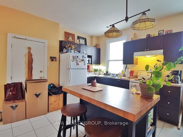 554 Highcroft Avenue