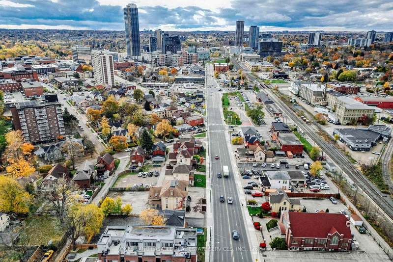 171 Victoria St, Kitchener, N2H 5C5 | Image 3