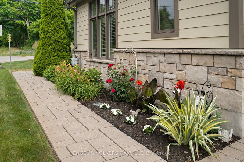 2 Sawmill Lane, Niagara-on-the-Lake, L0S 1J1 | Image 3