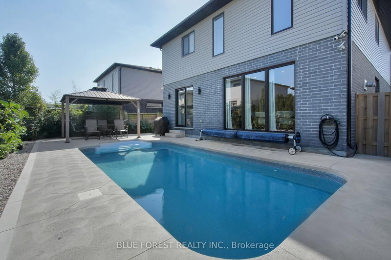 2190 Bakervilla St, London South, N6P 0E5 | Image 2