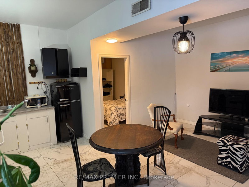 3 - 239 MAIN St W, Port Colborne, L3K 3V7 | Image 2