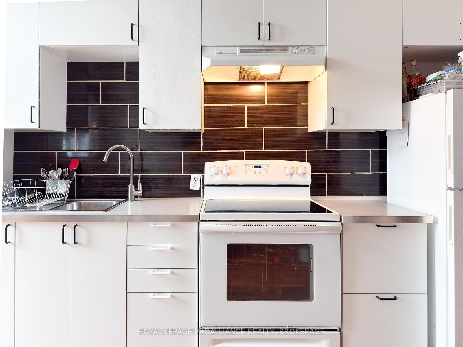 48 Dundas Street E - Photo 10