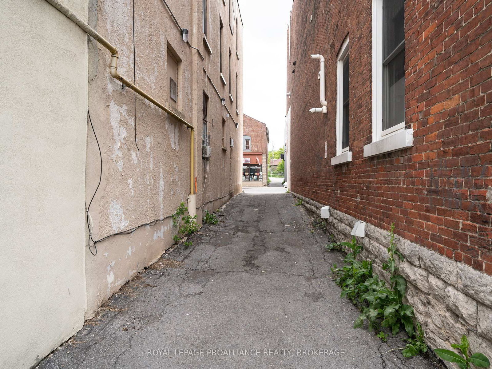 48 Dundas Street E - Photo 25
