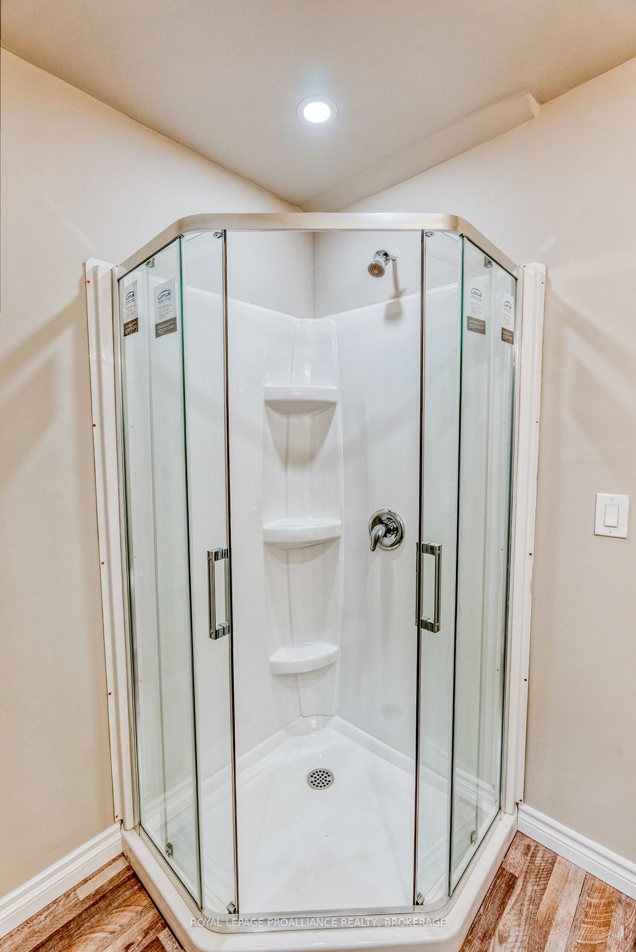 48 Dundas Street E - Photo 9