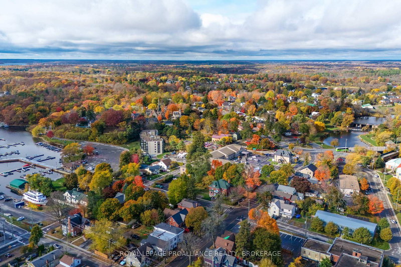 302 - 50 Market St, Gananoque, K7G 2M3 | Image 3