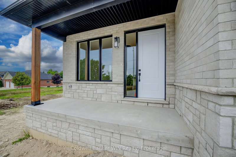 647 Martin St, Wellington North, N0G 2L3 | Image 2