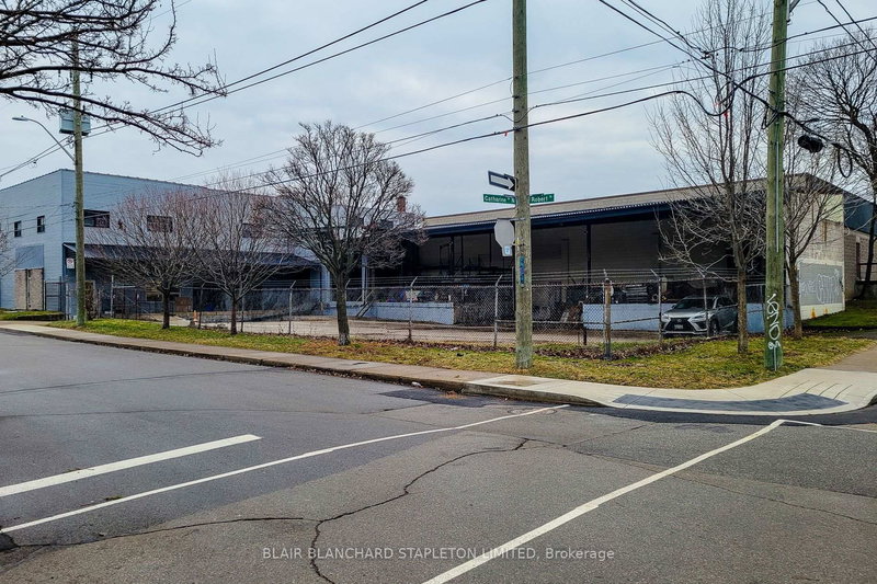 104 Robert St, Hamilton, L8L 2P5 | Image 2