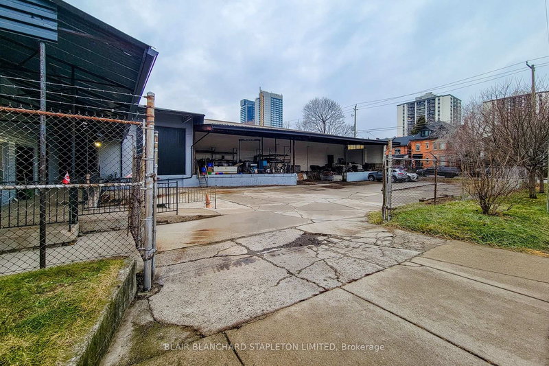 104 Robert St, Hamilton, L8L 2P5 | Image 3