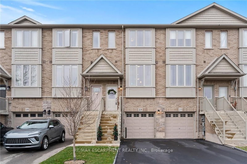 23 Edenrock Dr, Hamilton, L8E 5G9 | Image 2