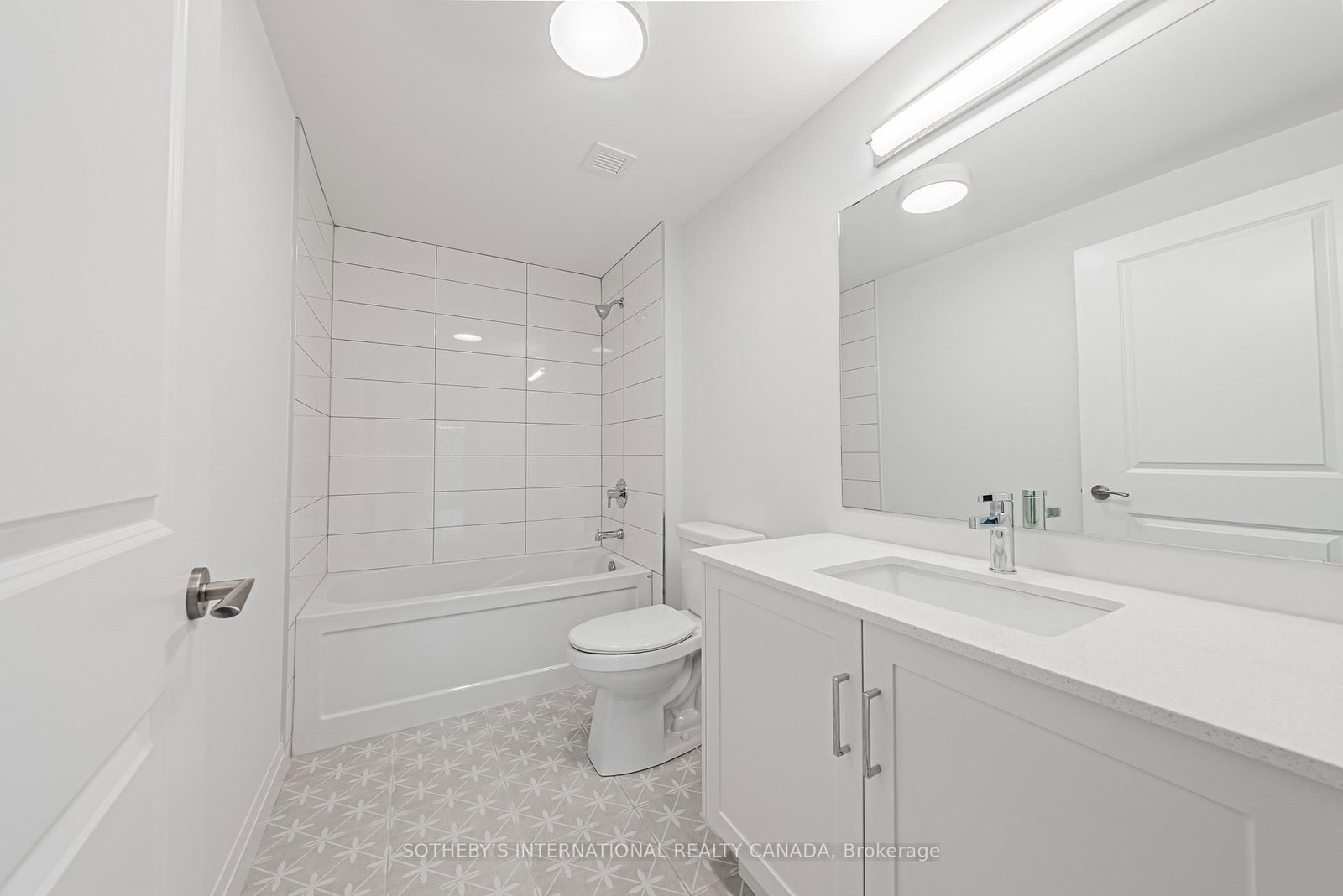 Condo for sale at 103-153 Wilson Avenue, Hamilton, Ontario, L9G 1N4 - Ancaster - MLS: X12716562